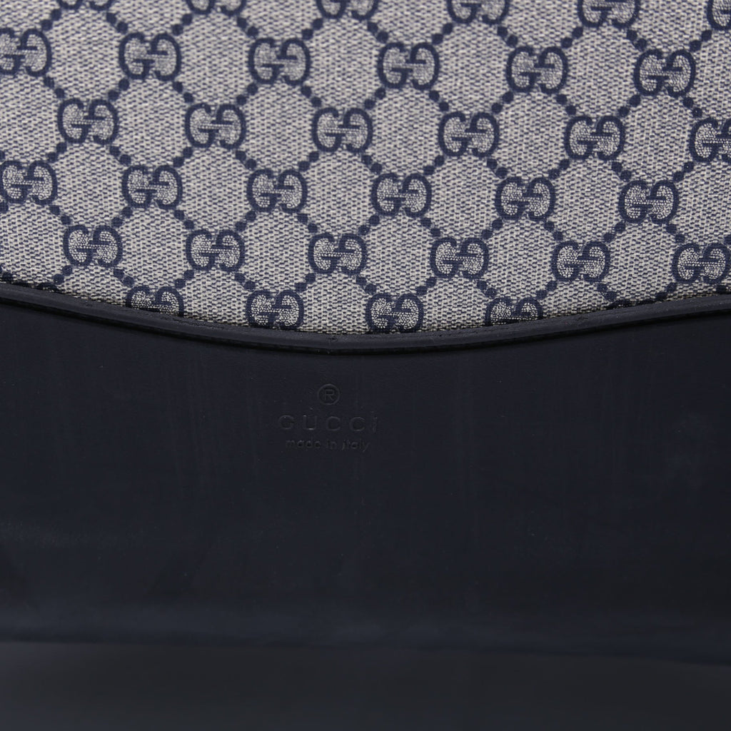 Gucci 693574 GG Supreme Large Savoy Trolley
