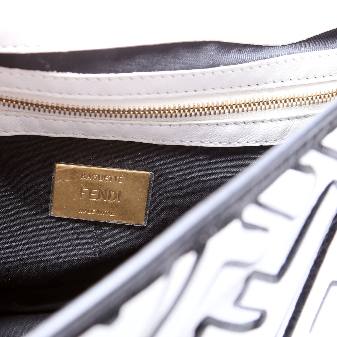8BR600 X Joshua Vides Baguette Black/White