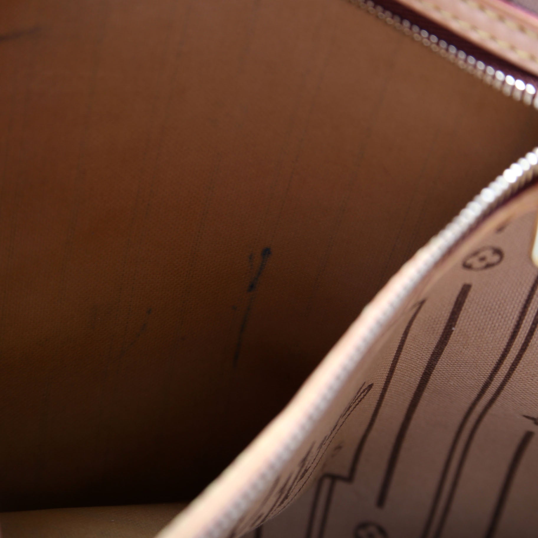 Neverfull MM Monogram