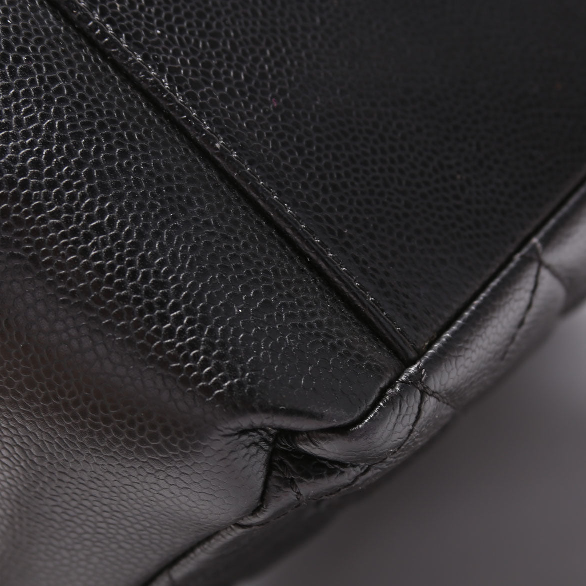 Grand Shopping Tote Caviar Black