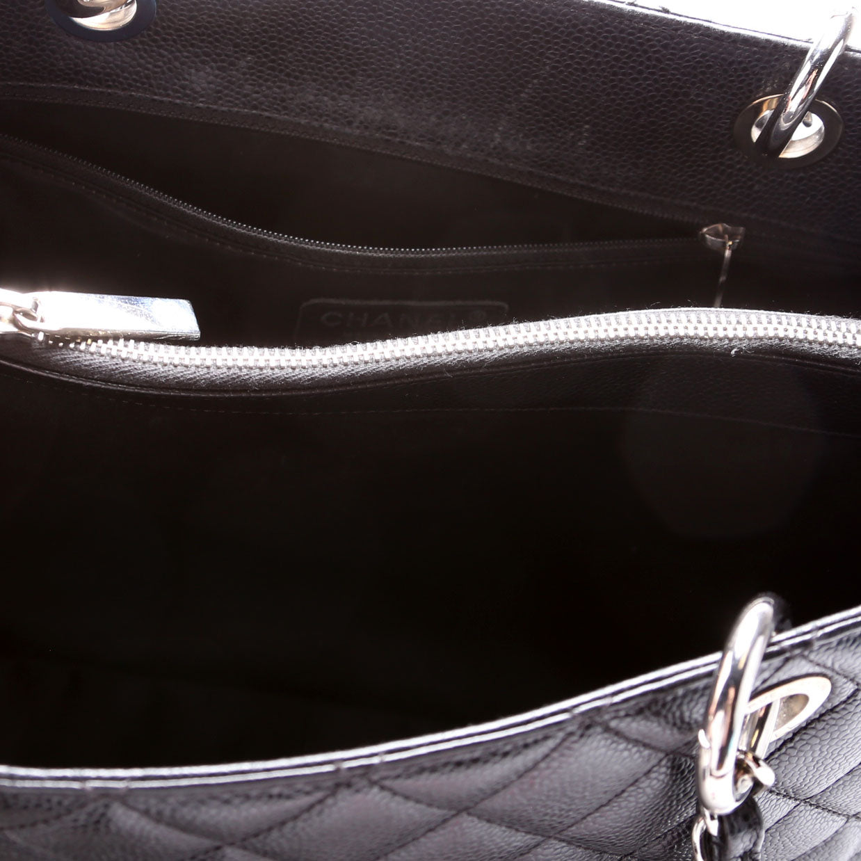 Grand Shopping Tote Caviar Black