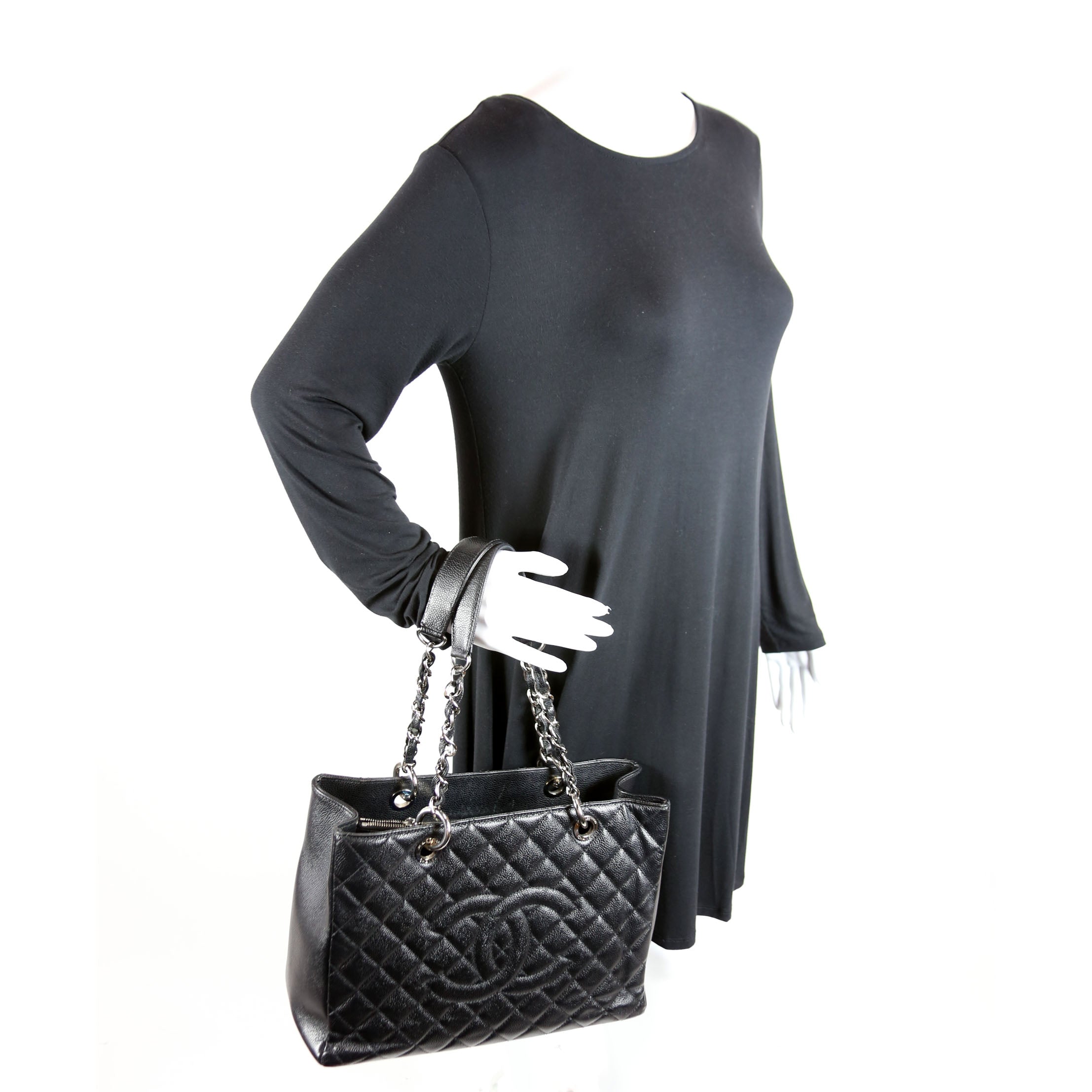 Grand Shopping Tote Caviar Black