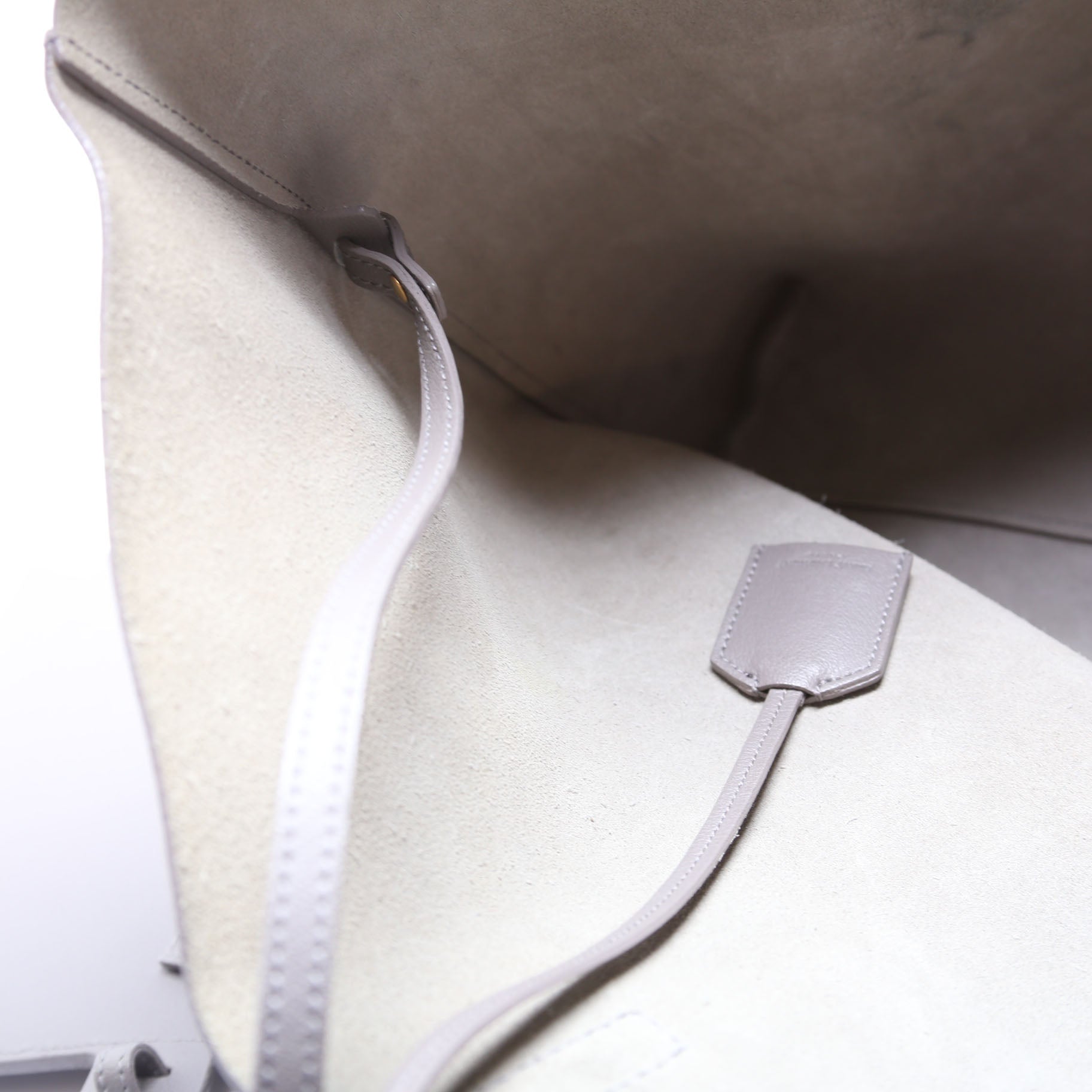 Shopping Bag East/West Supple Leather 600281 Grey