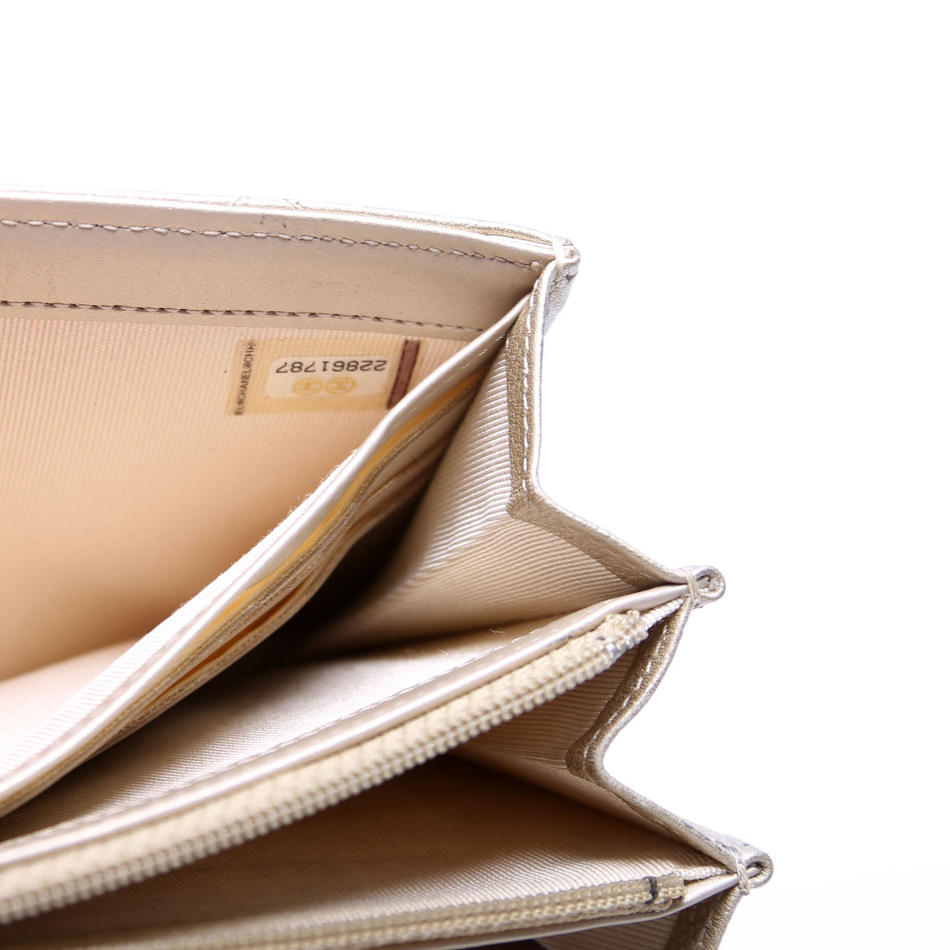 Classic Flap Wallet Long Caviar Grey
