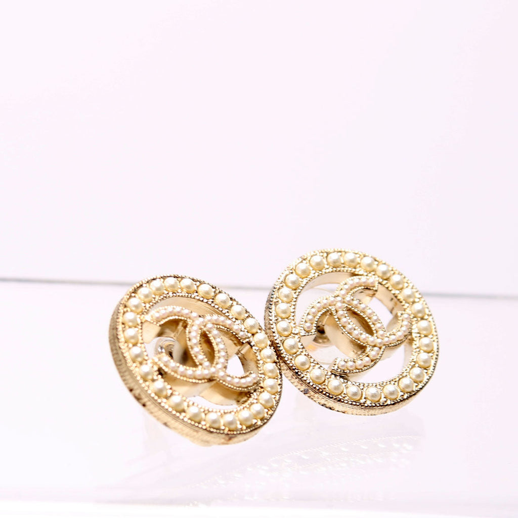 CC Pearl Circle Stud Earrings Gold/Pearl
