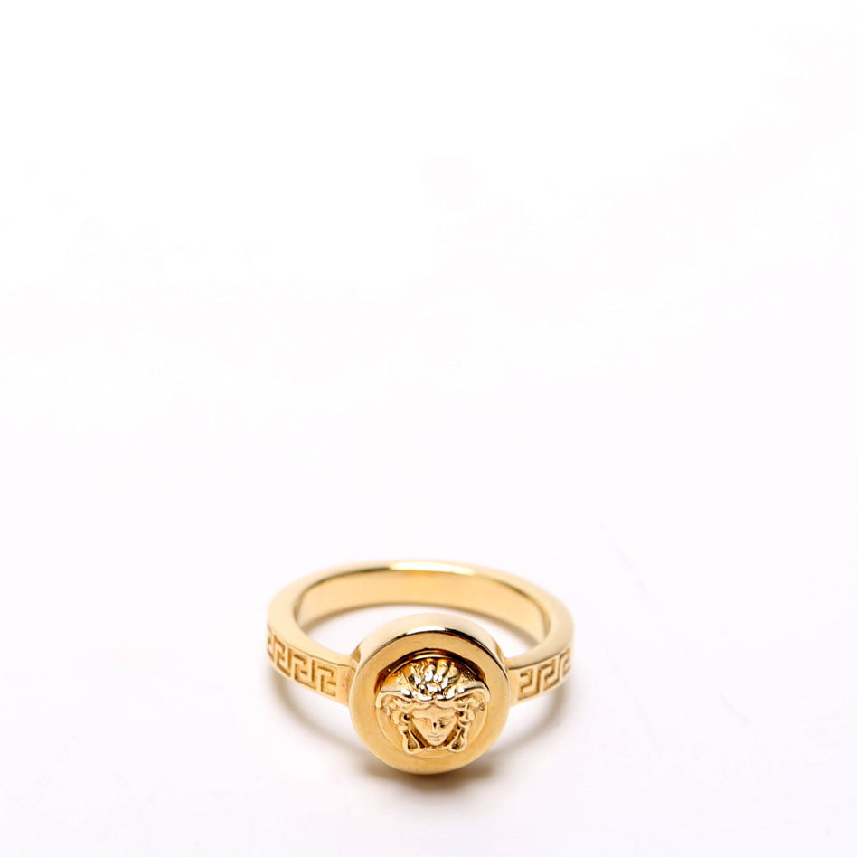 Medusa Circle Ring Size 7.5 Gold