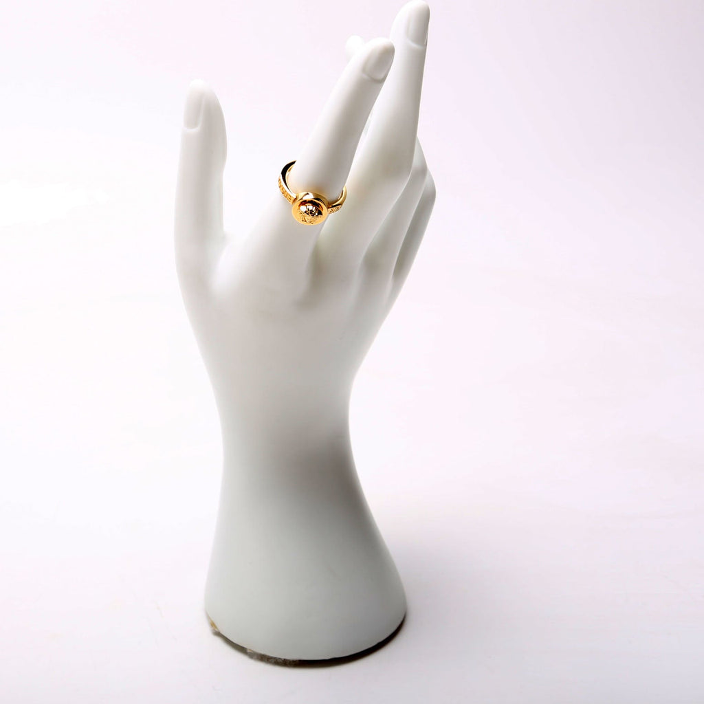 Medusa Circle Ring Size 7.5 Gold