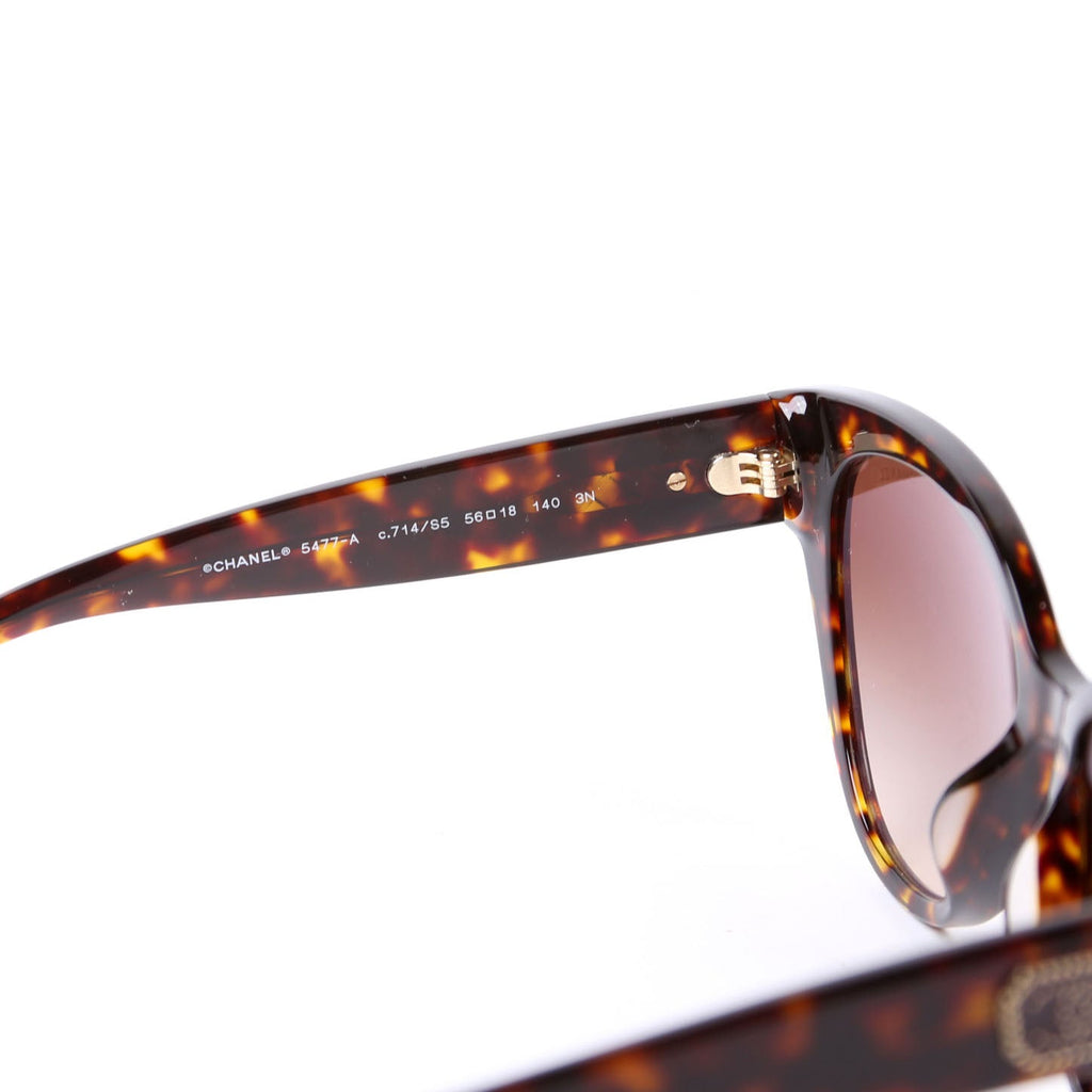 5477 CC Cat Eye Sunglasses Brown