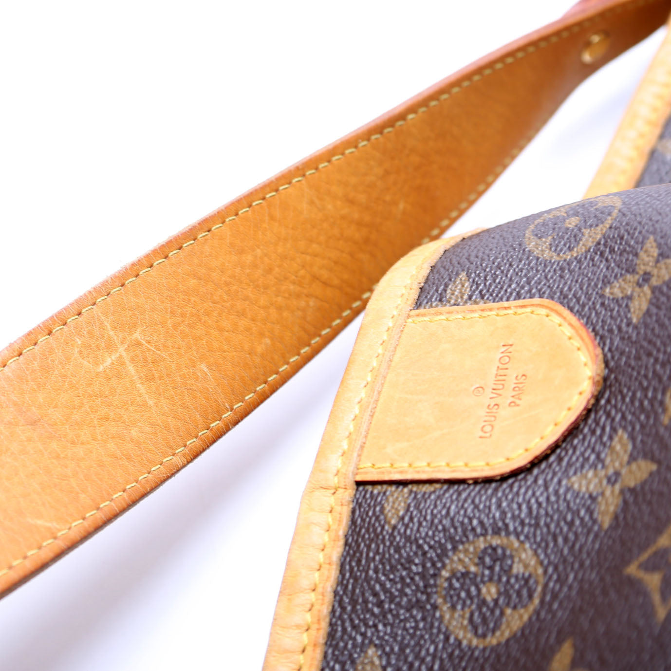 Delightful MM Monogram