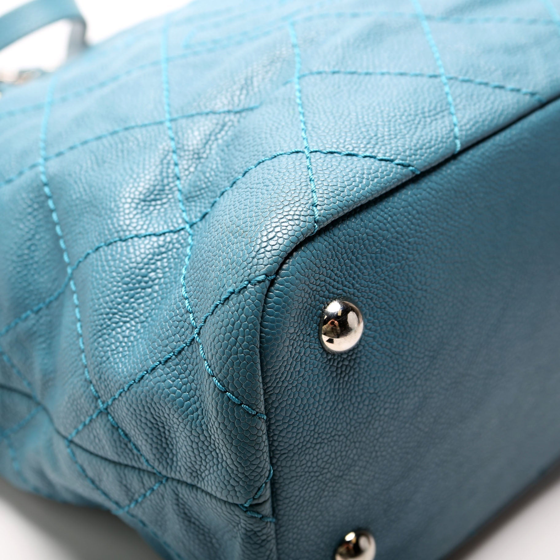 CC Shopping Tote W/ Pouch Quilted Caviar 20M
