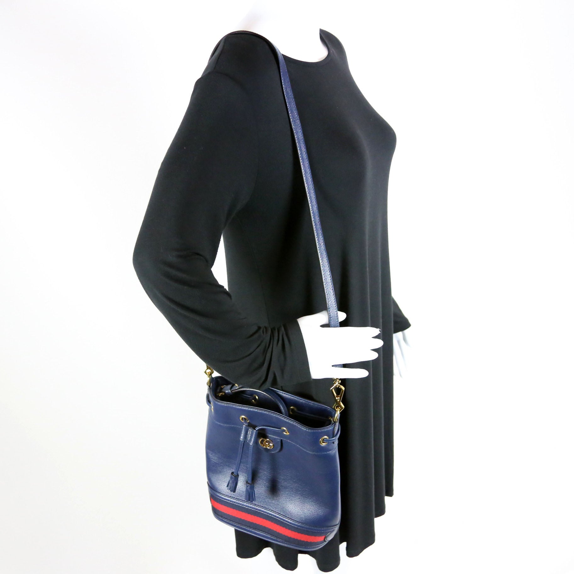 610846 Ophidia Bucket Bag Navy