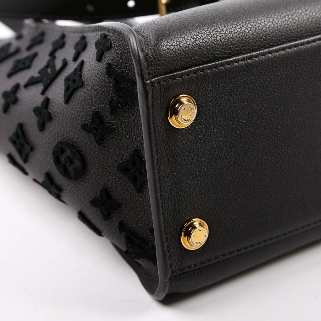 On My Side MM Calfskin Black