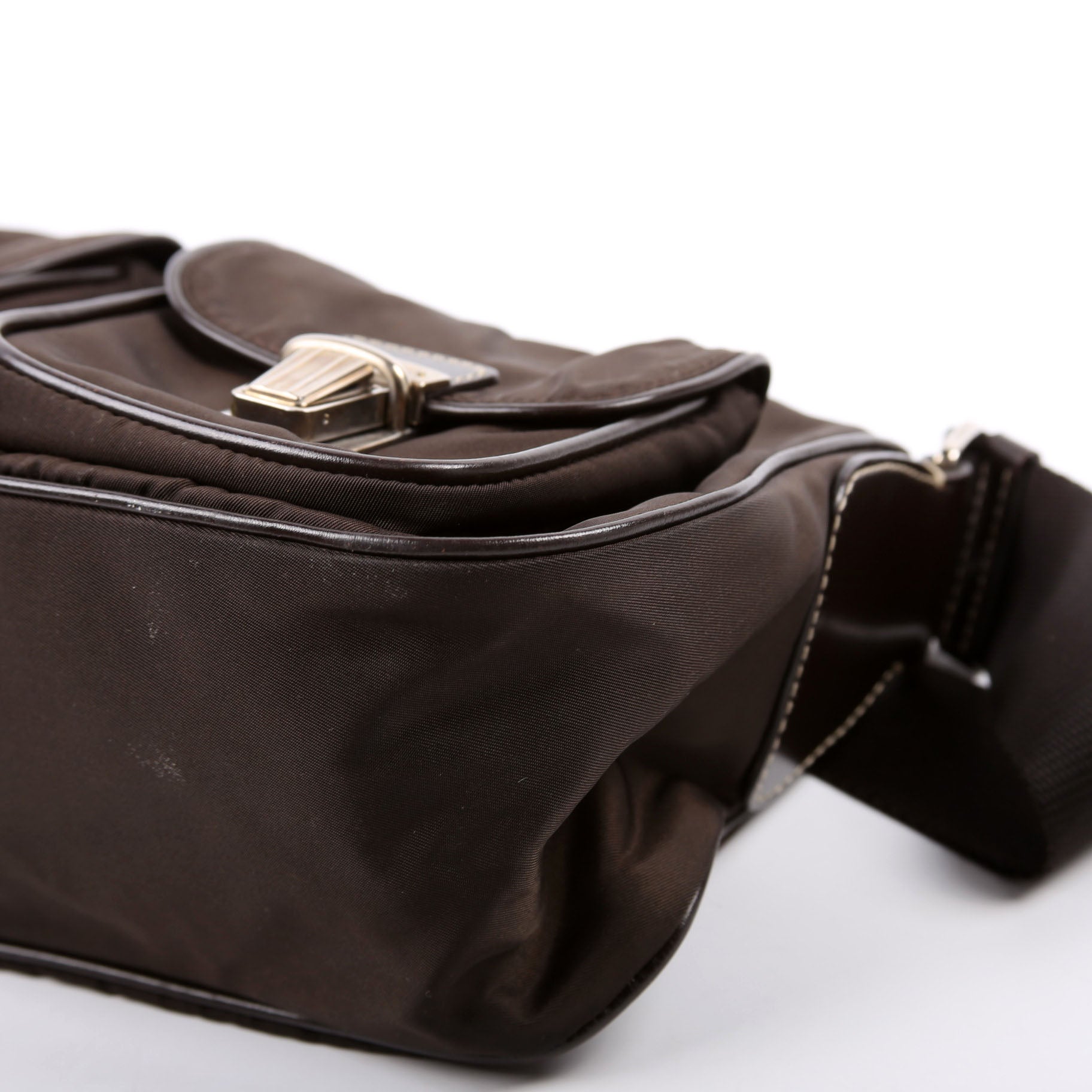 Nylon Double Pocket Shoulder Bag Vintage Brown