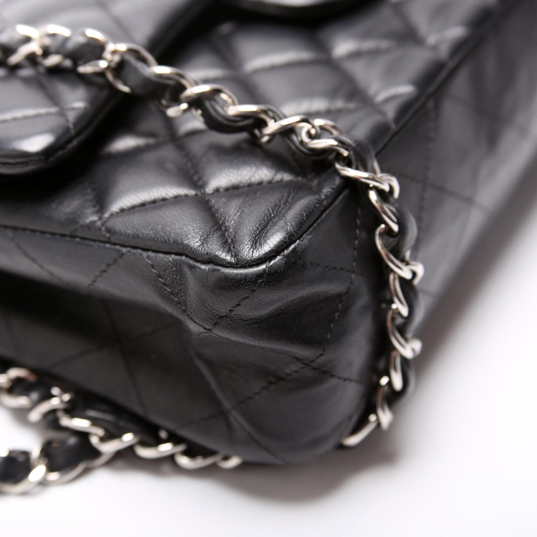 Classic Flap Small Lambskin 25-28M Black