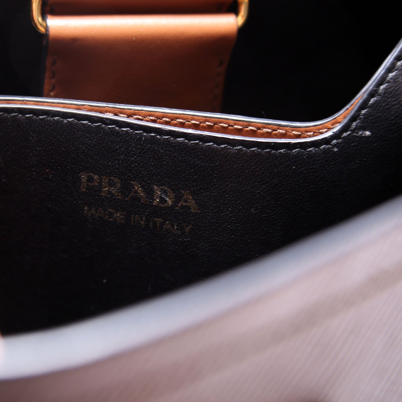 1BA212 Saffiano Cuir Medium Panier Bag Brown