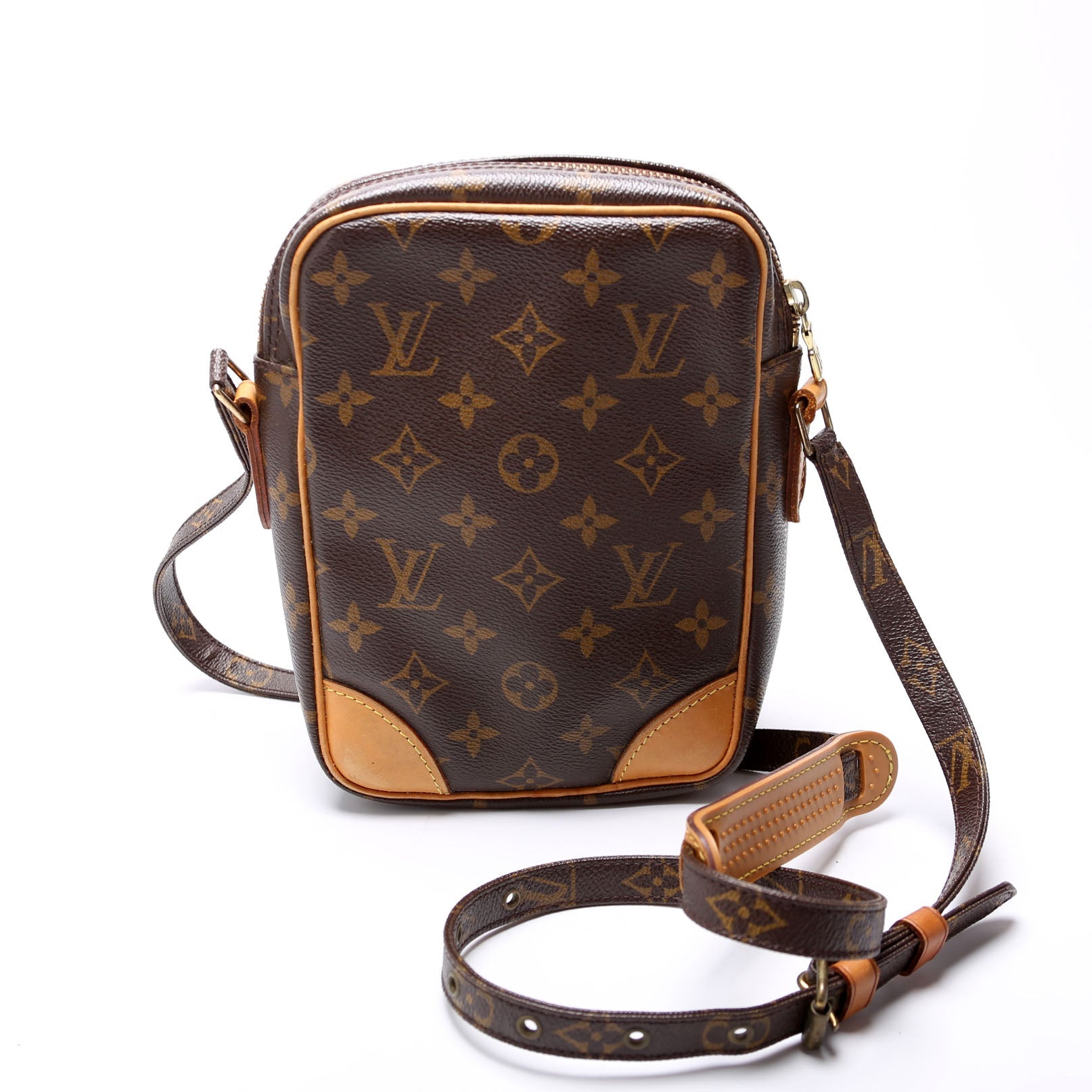 Amazone Monogram