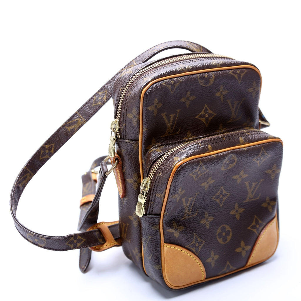 Amazone Monogram
