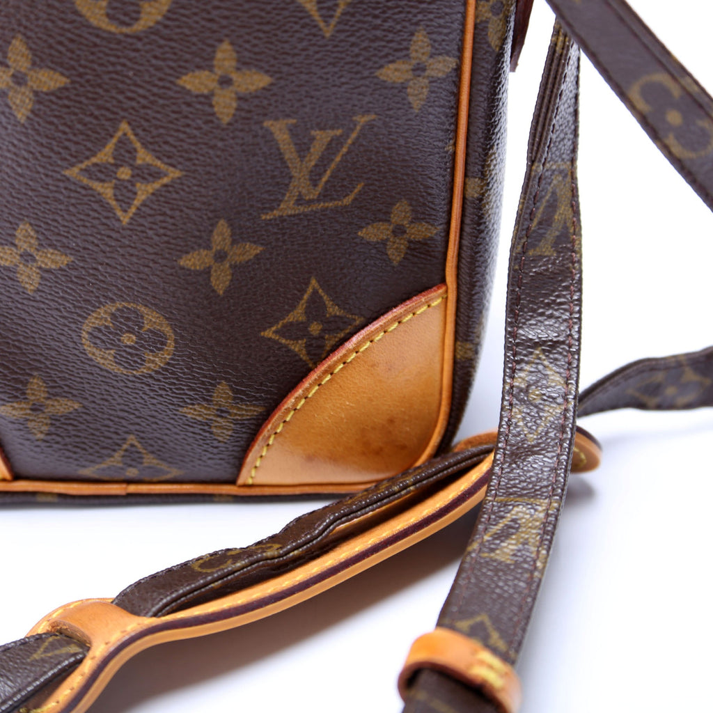 Amazone Monogram
