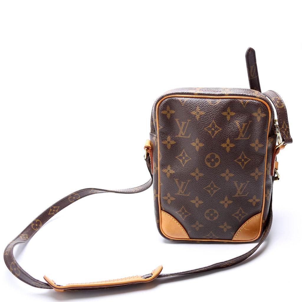Amazone Monogram