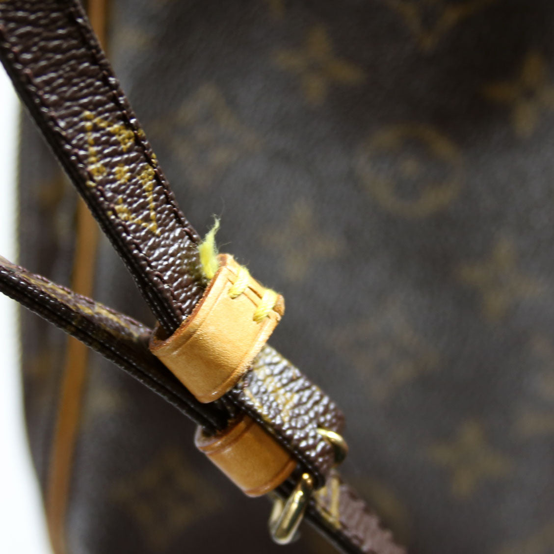 Pochette Marly Bandouliere Monogram