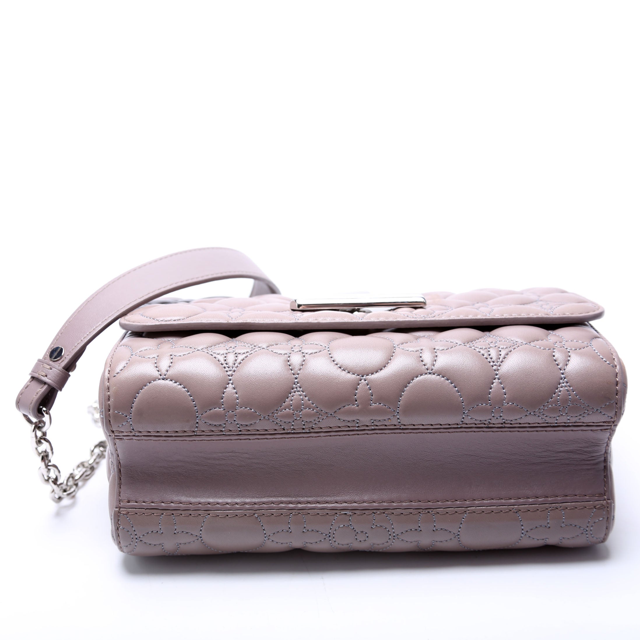 Twist MM Malletage Flower Lambskin Taupe