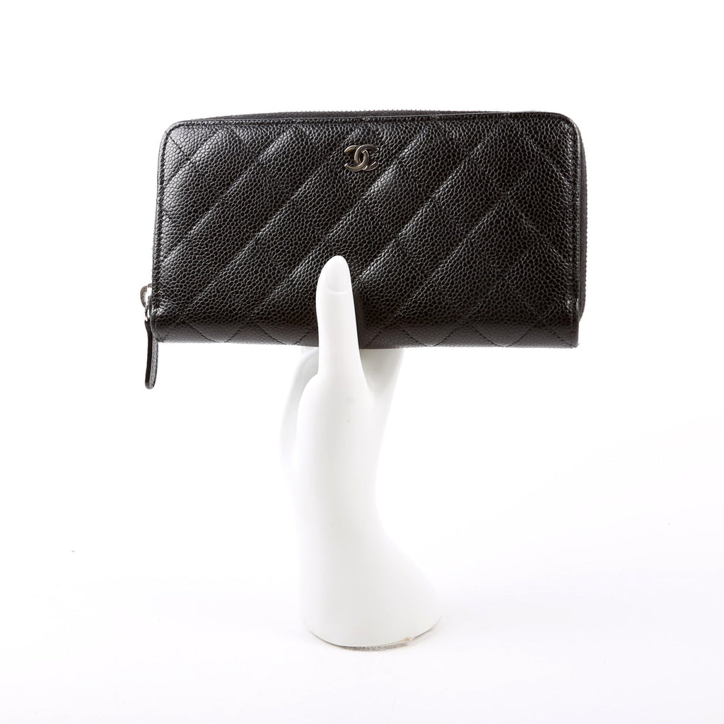 CC Caviar Small Zip Around Wallet Black