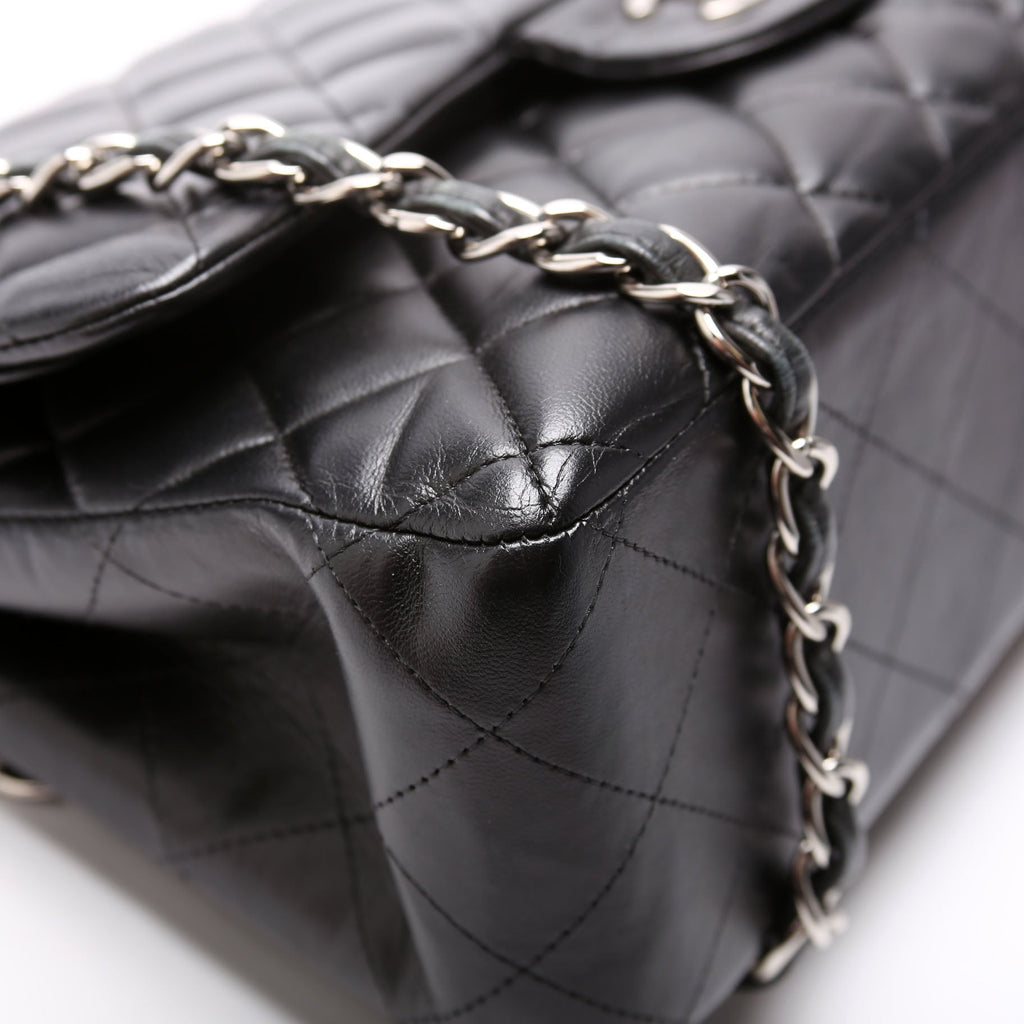 Classic Flap Jumbo Lambskin 14-16M