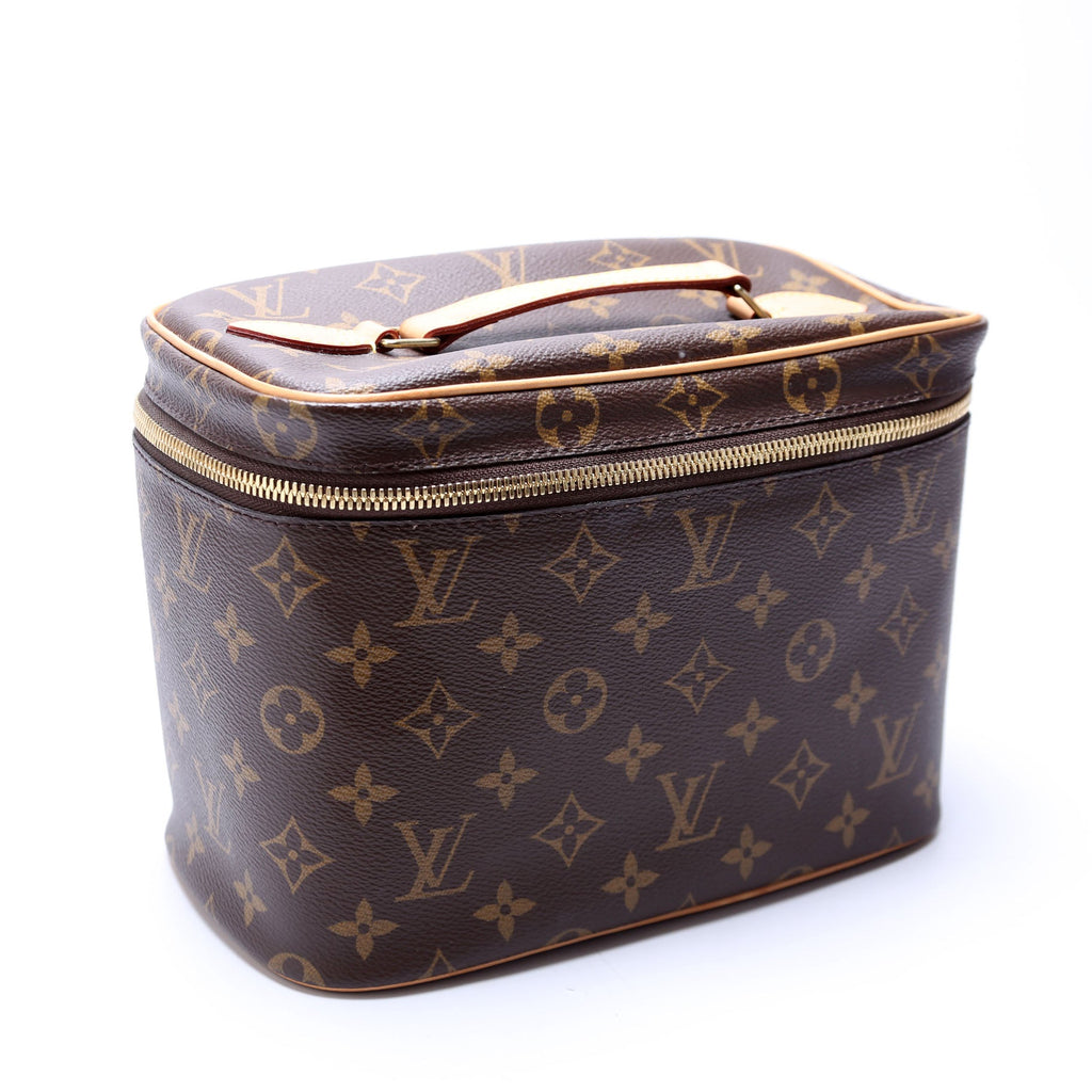 Nice BB Cosmetic Monogram
