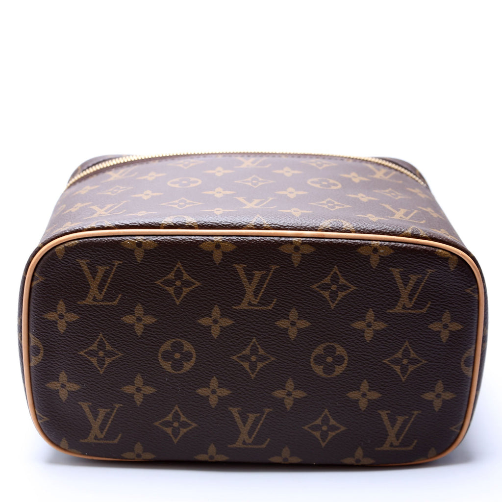 Nice BB Cosmetic Monogram