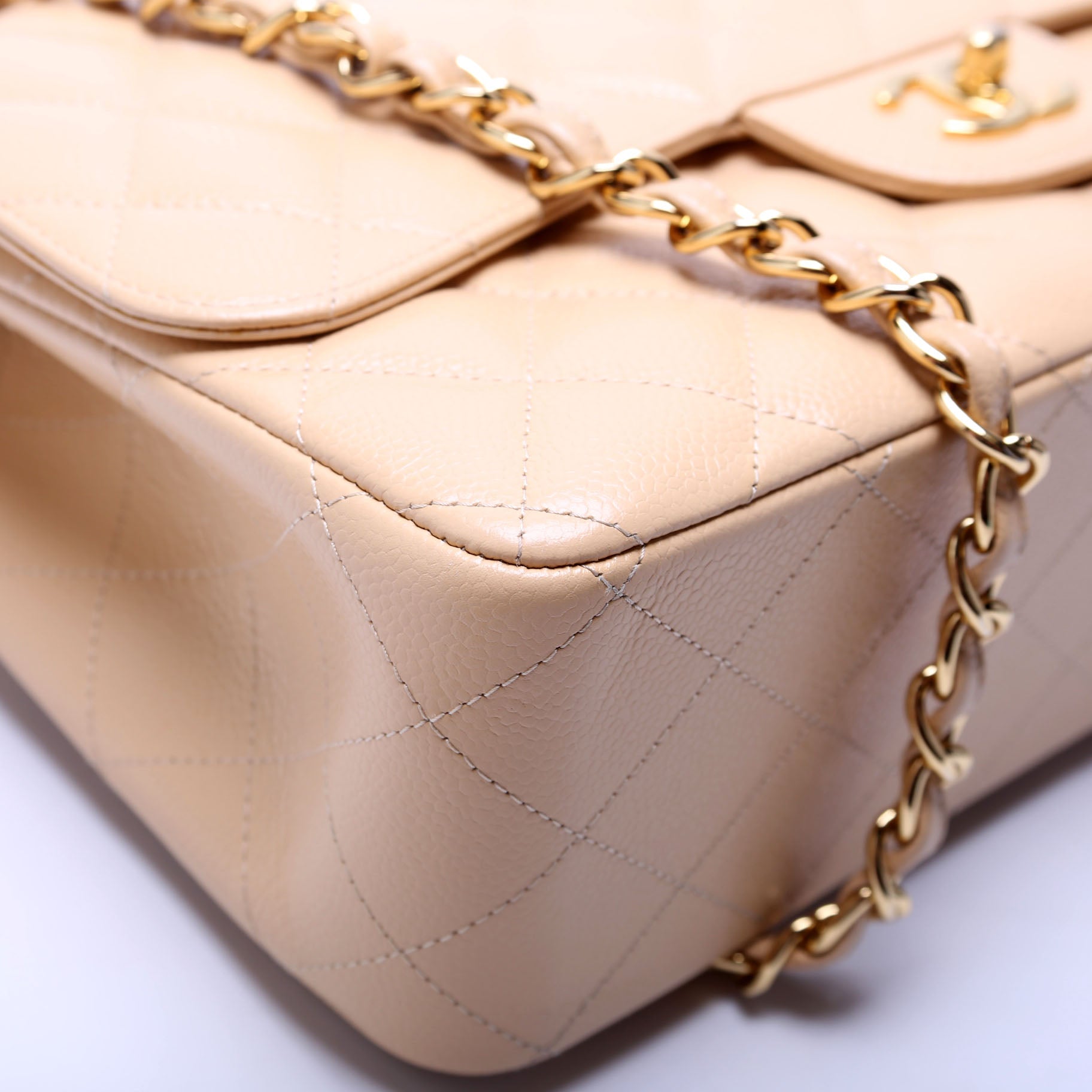 Classic Flap Jumbo Caviar 25-28M
