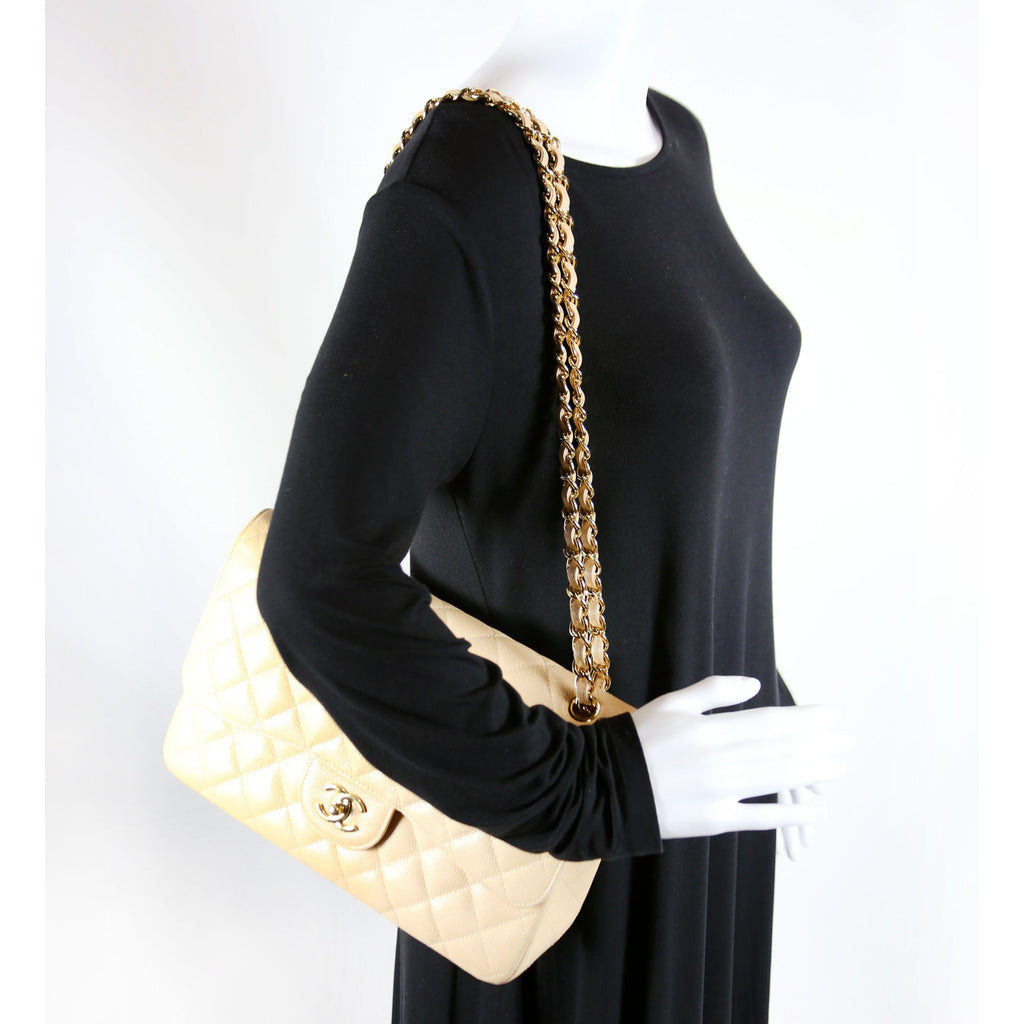 Classic Flap Jumbo Caviar 25-28M