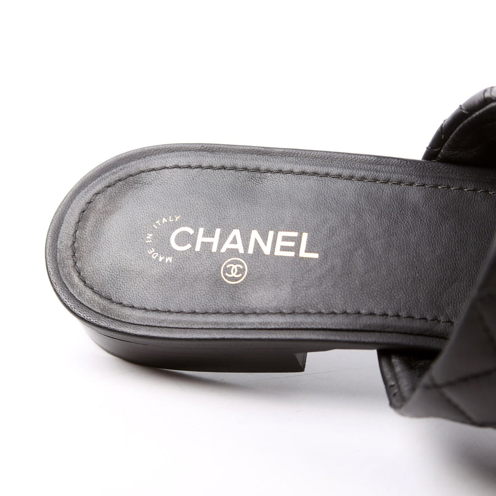 Cap Toe Quilted Chain Mules Size 39.5