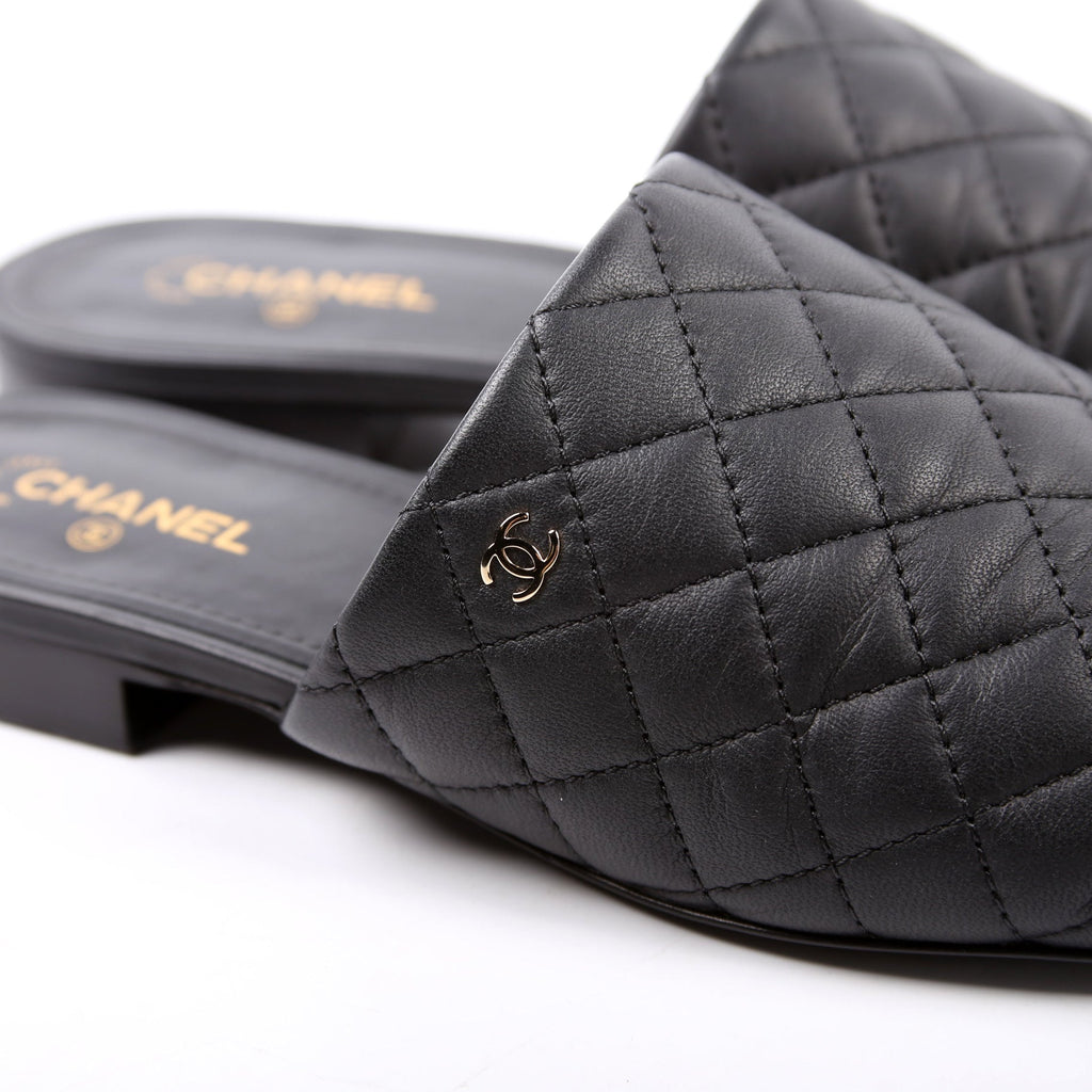 Cap Toe Quilted Chain Mules Size 39.5