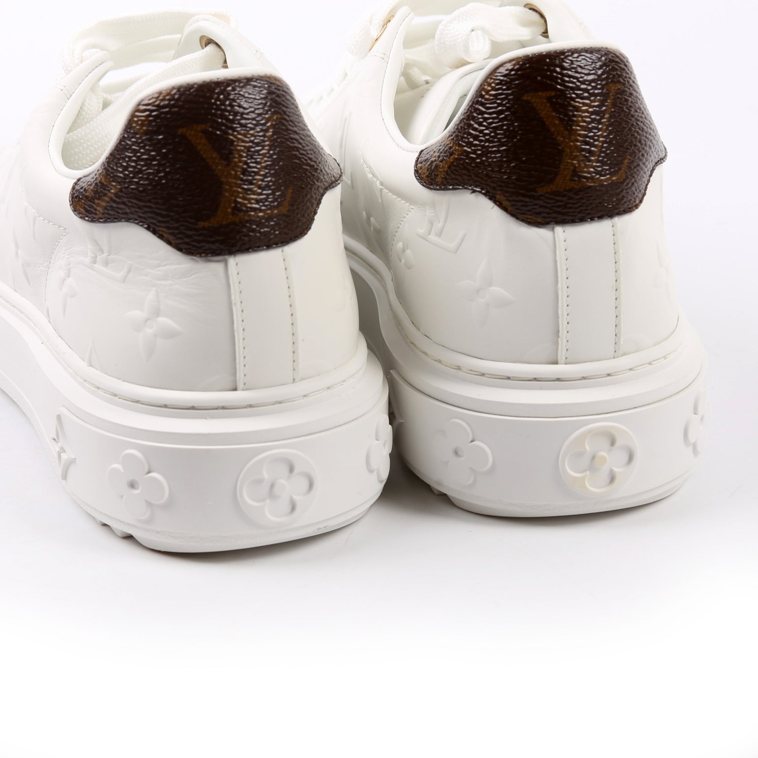 Time Out Sneakers Size 39 White/Brown
