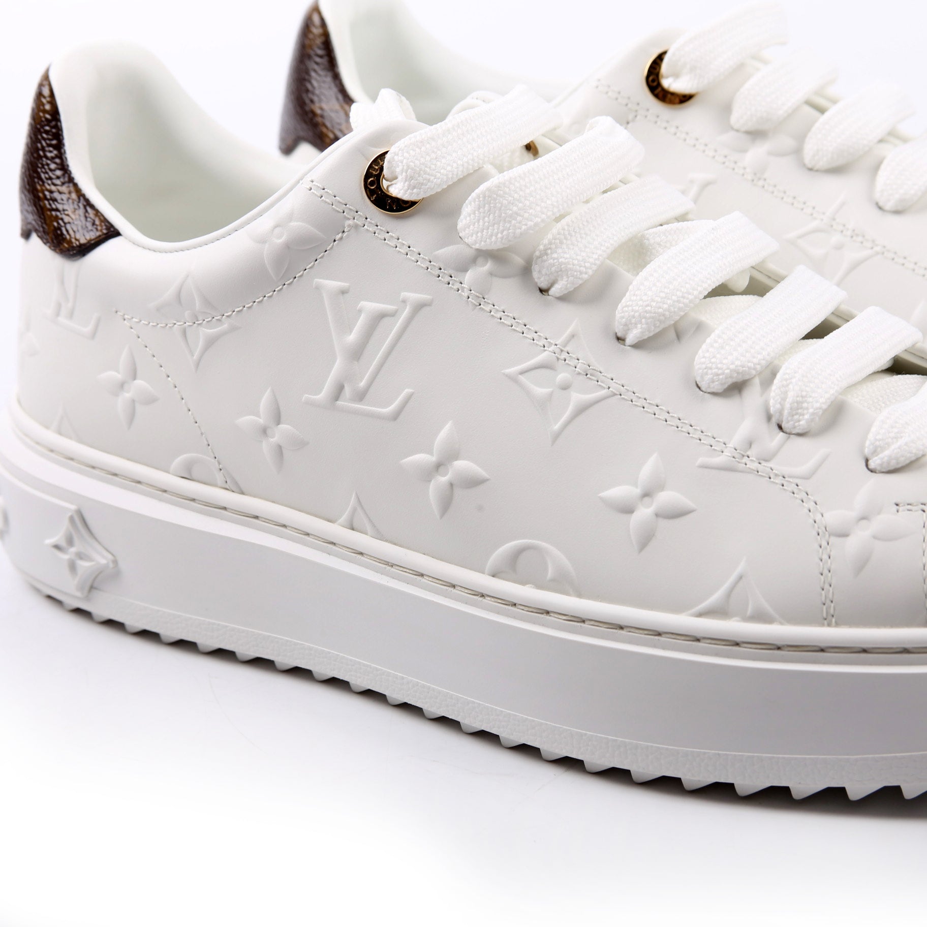 Time Out Sneakers Size 39 White/Brown