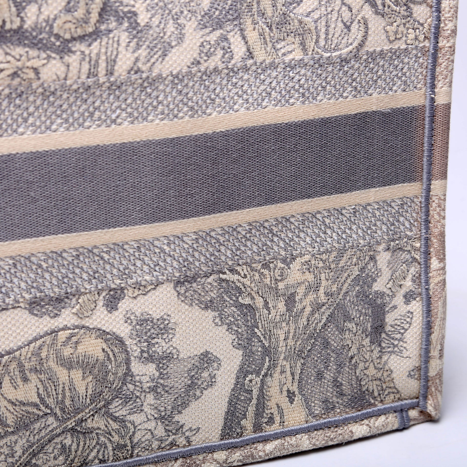 Book Tote Medium Etoile De Jouy Grey/Cream