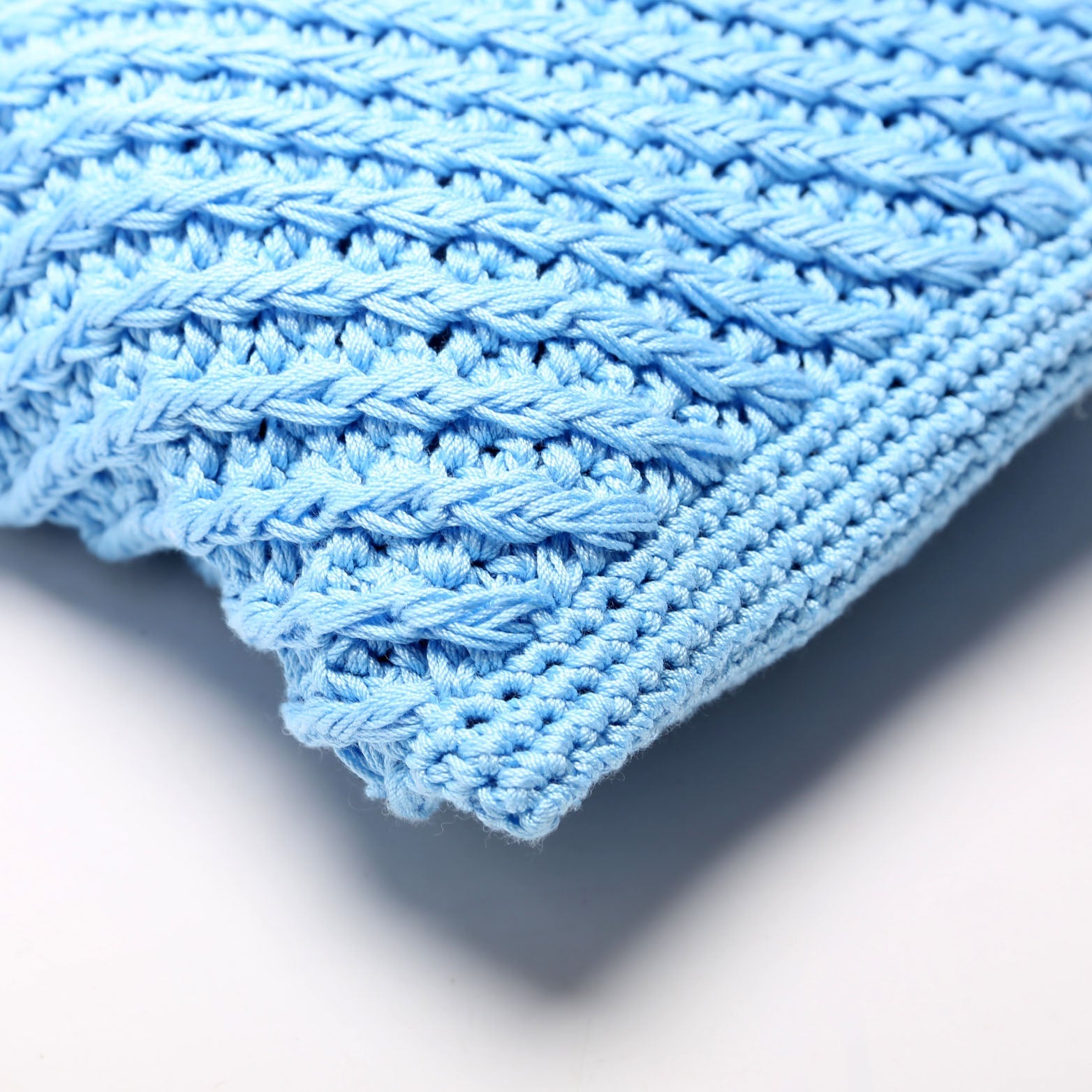 1BA461 Crochet Mini Bamboo Top Handle Blue