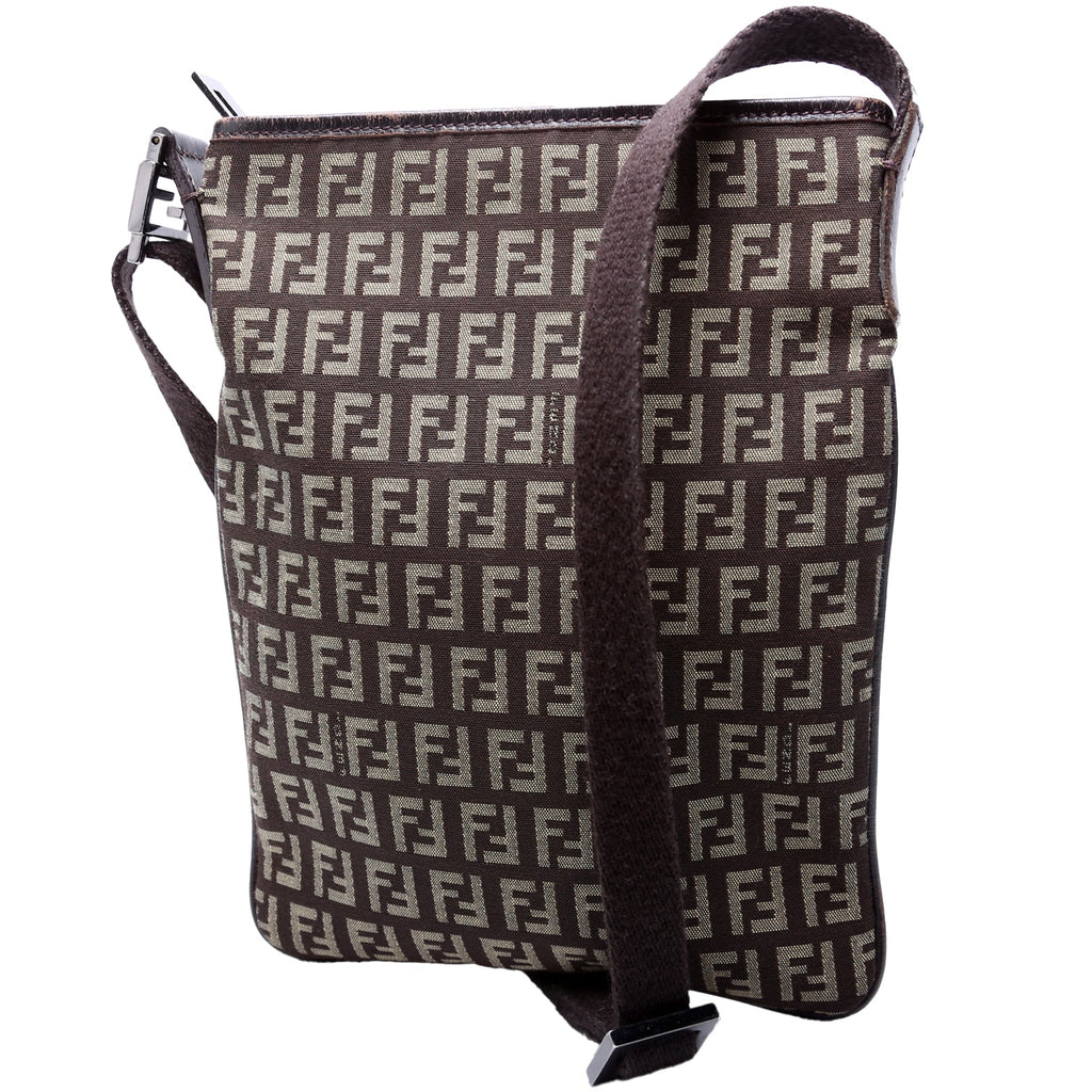 8BT079 Zucchino Flat Small Shoulder Bag