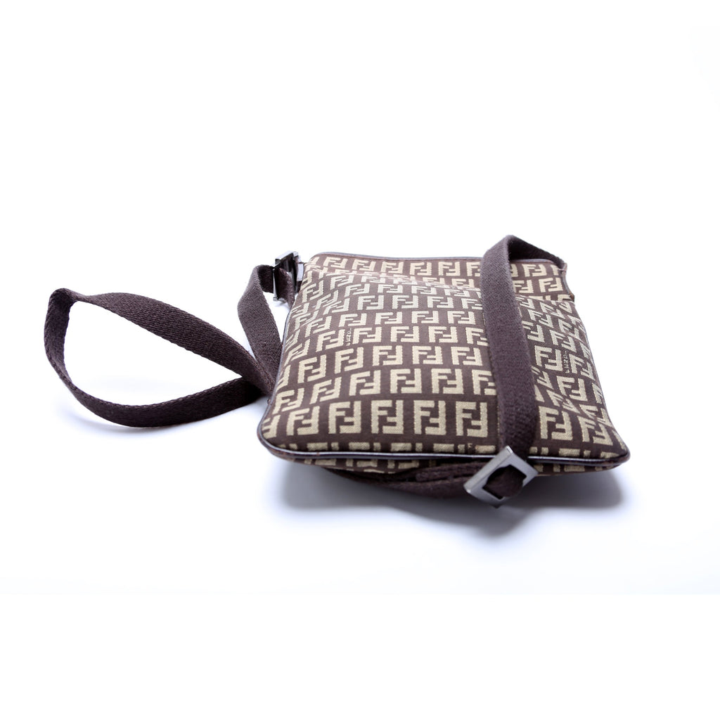 8BT079 Zucchino Flat Small Shoulder Bag