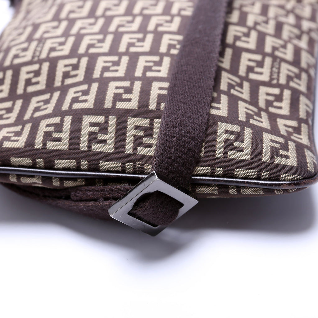 8BT079 Zucchino Flat Small Shoulder Bag