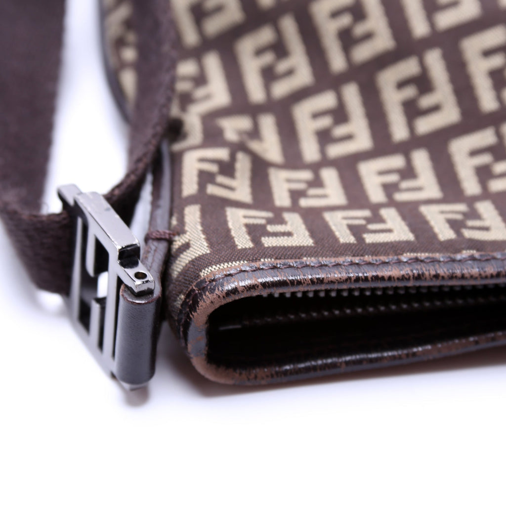 8BT079 Zucchino Flat Small Shoulder Bag