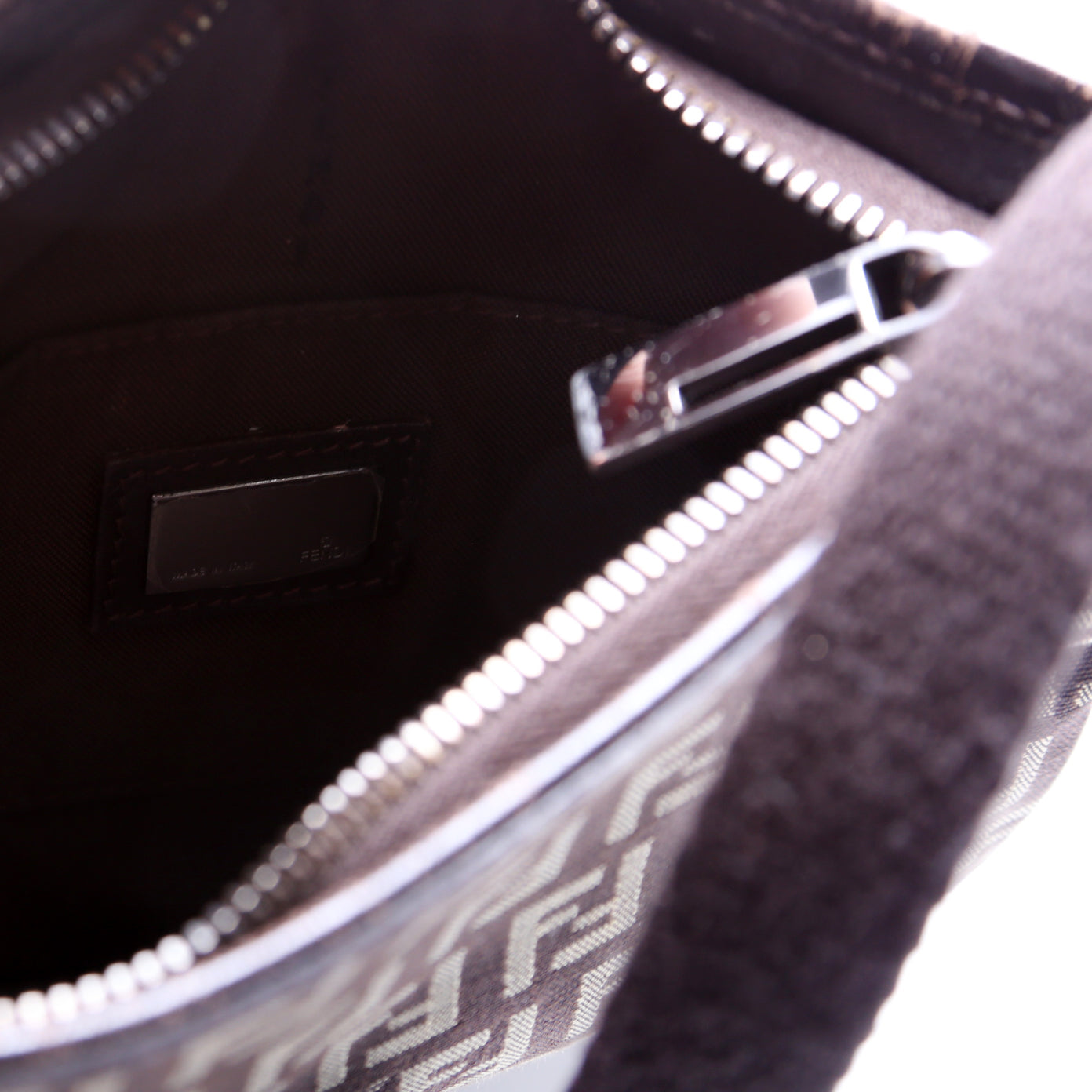 8BT079 Zucchino Flat Small Shoulder Bag