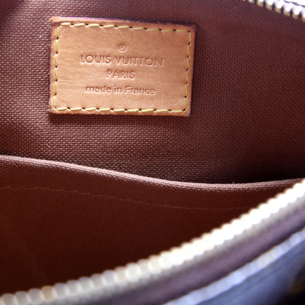 Pochette Valmy Monogram