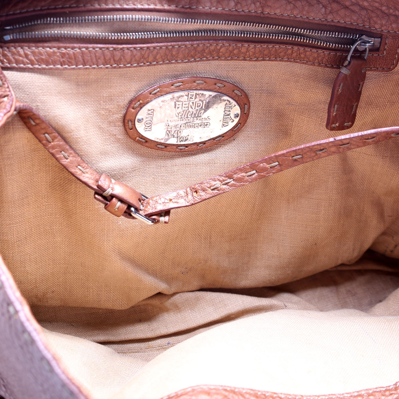 8BR487 Linda Selleria Leather Medium Brown