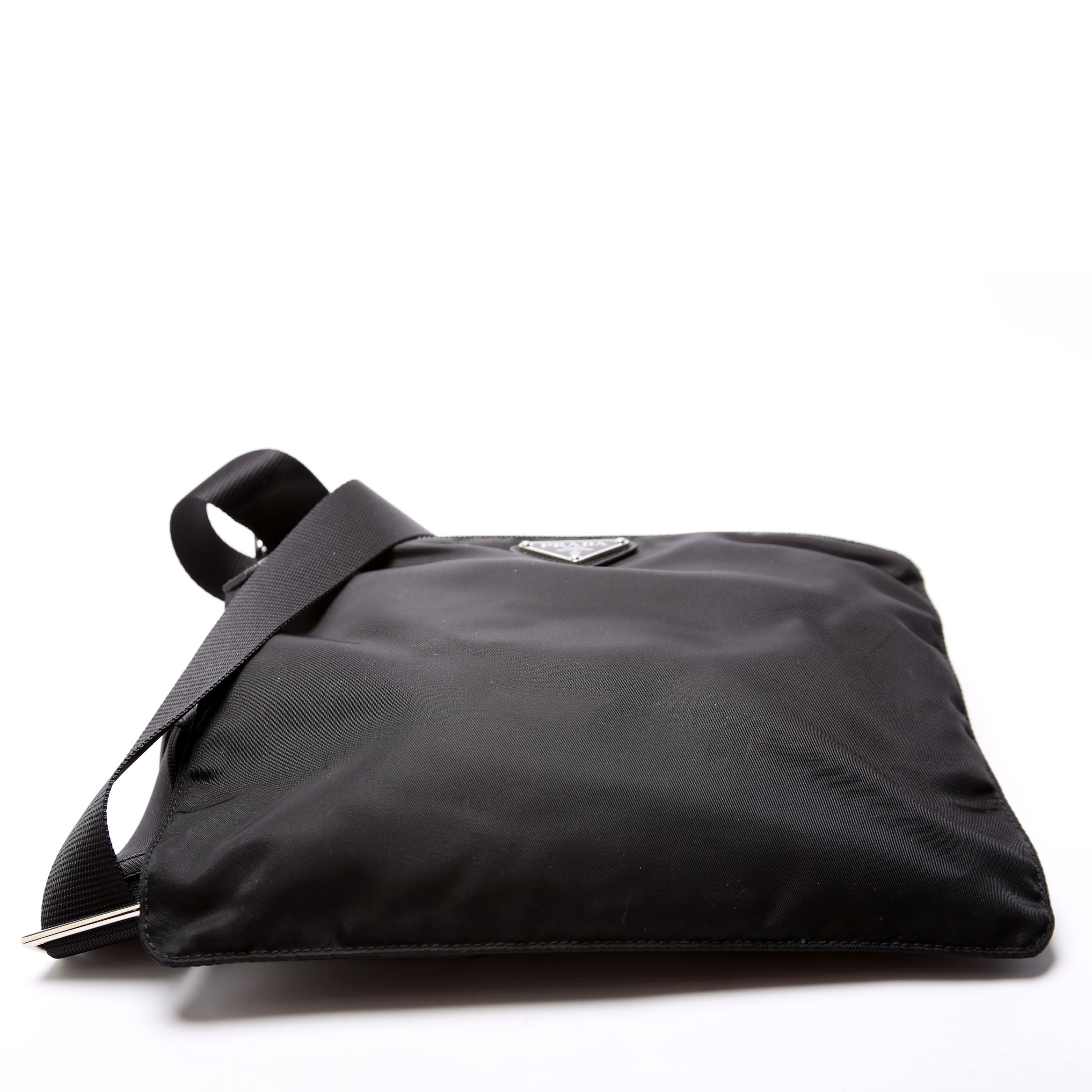 Nylon Flat Small Messenger Black