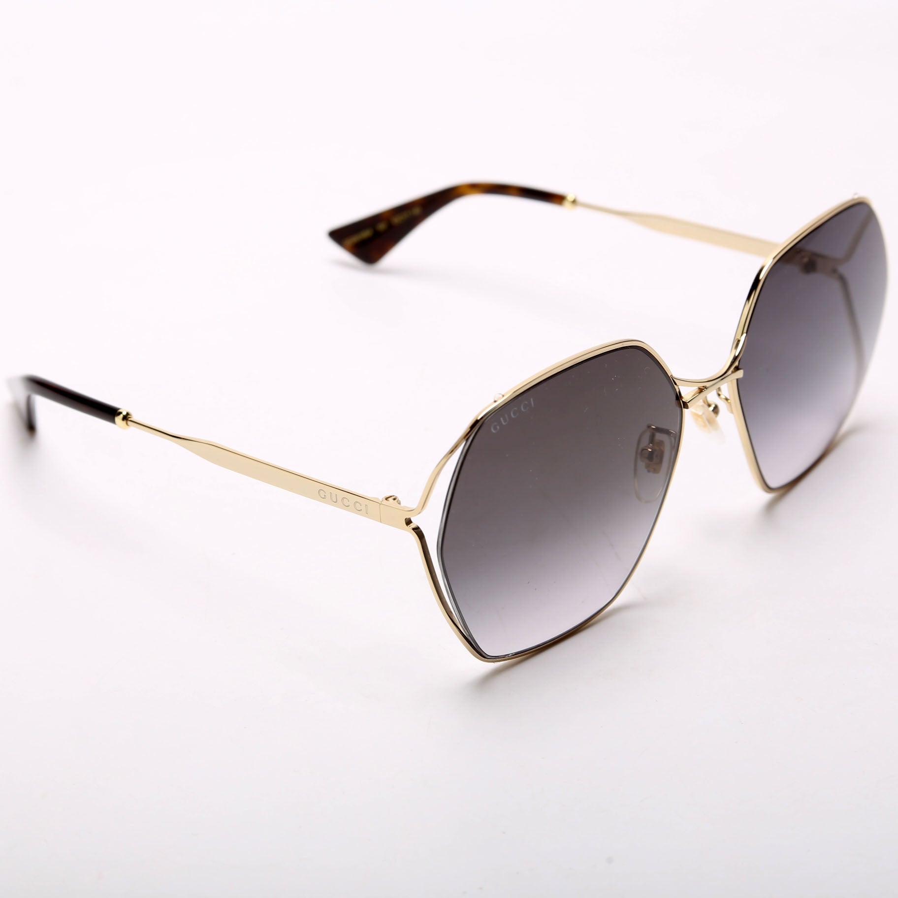 GG0818SA Oversized Sunglasses Black/Gold