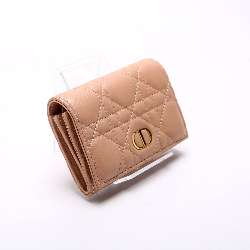 Caro Glycine Cannage Compact Wallet Tan