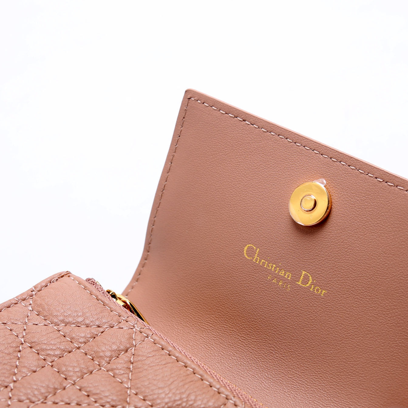 Caro Glycine Cannage Compact Wallet Tan