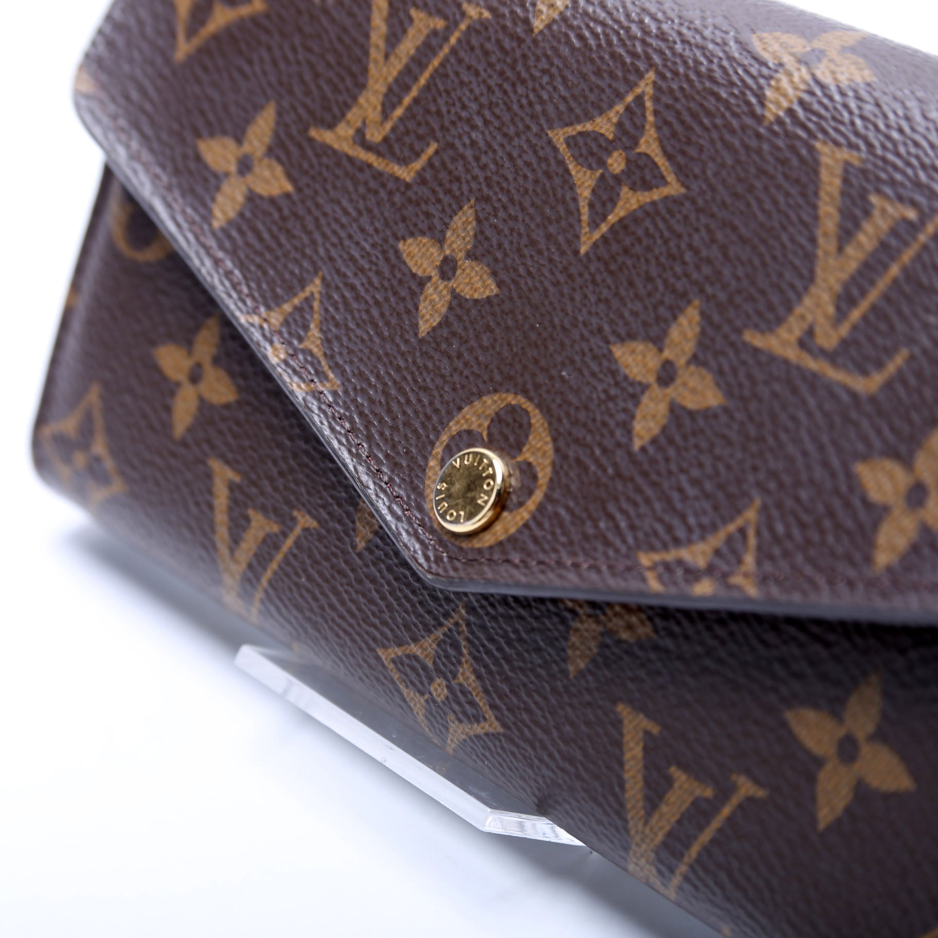 Sarah Wallet Monogram Newer