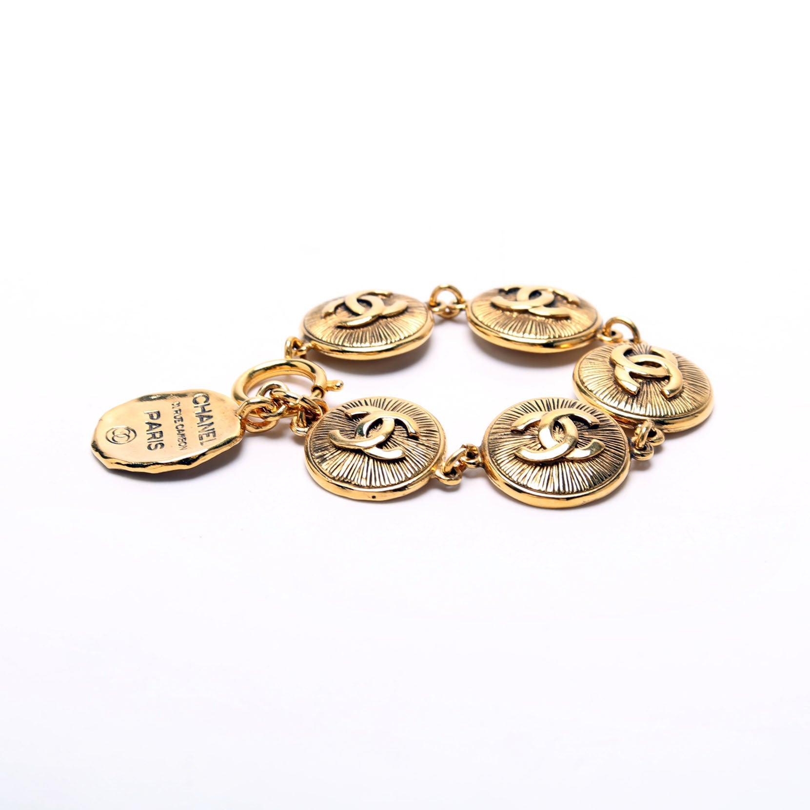 31 Rue Cambon Medallion Charm